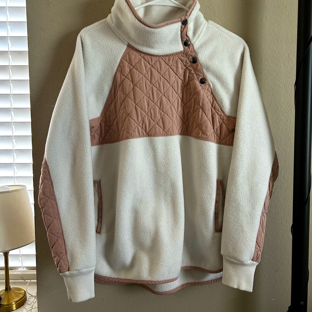 Abercrombie & Fitch Sweater/Hoodie
